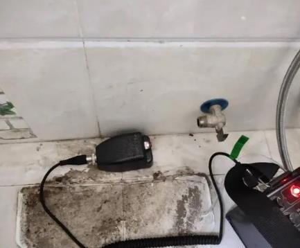 讷河屋顶漏水维修公司分享下卫生间漏水的危害及解决方法